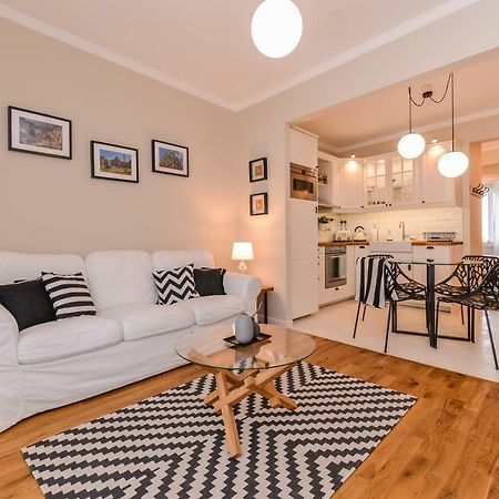Cо́Coellie - Aesthetic 2Bd Apt Near National Palace By Flat Mаnager Sofia Ngoại thất bức ảnh